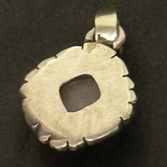 925 Sterling Silver Pink Conch Pendant w/Large Fancy Setting Navajo Crafted - Picture 7 of 14